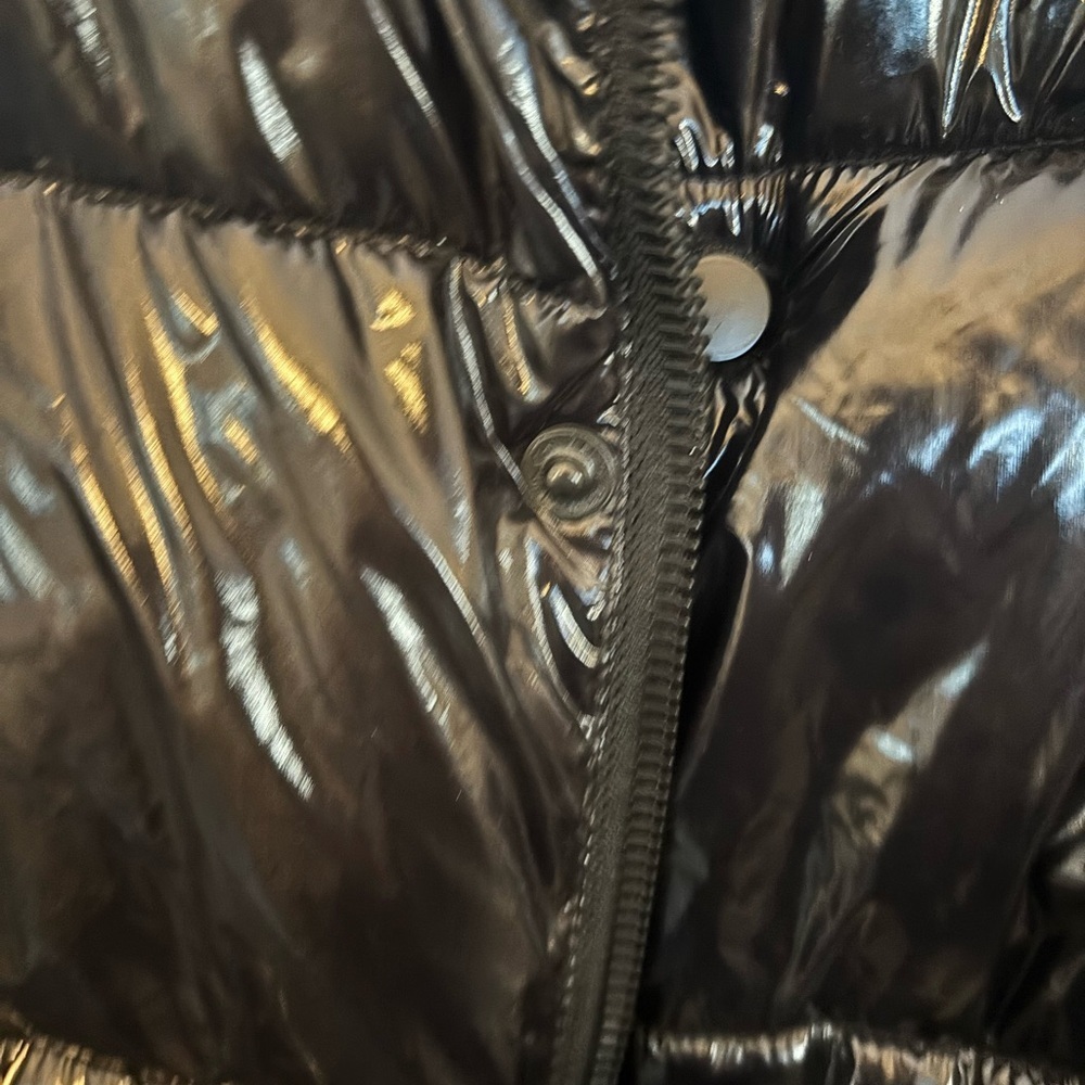 Calvin Klein men’s Shiny Black Puffer Coat with zipper and - size medium - Picture 10 of 10